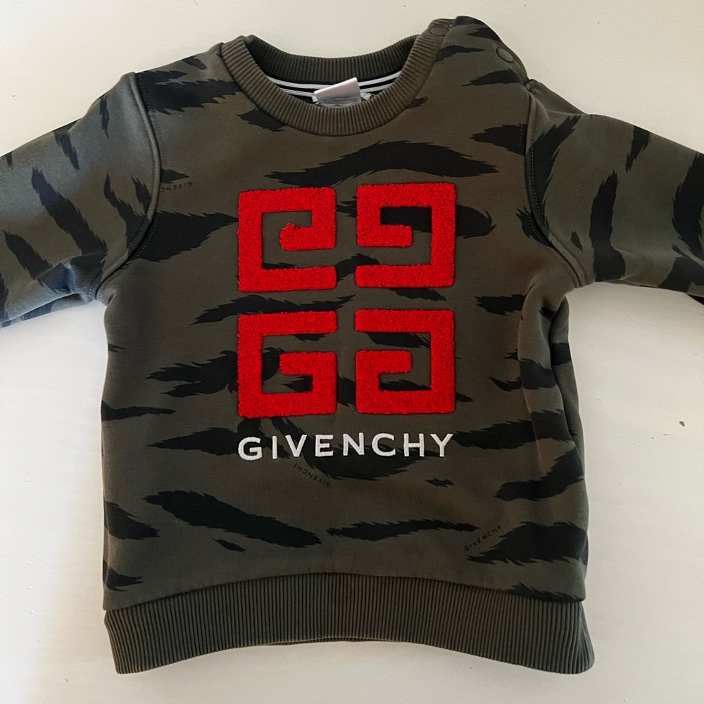 2T sweater